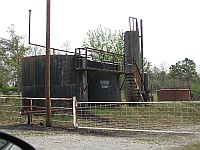 USA - Bellvue OK - Old Oil Installation (17 Apr 2009)